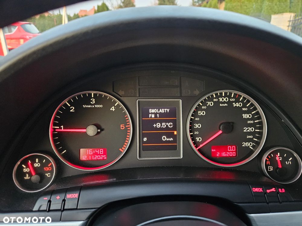 Audi A4 Limousine 2.0 TDI DPF S line Sportpaket (plus) - 31