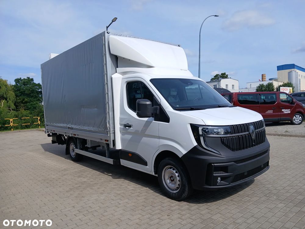 Renault Master plandeka z windą - 4