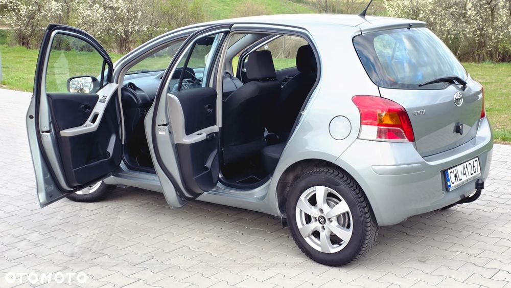 Toyota Yaris 1.33 Prestige - 31