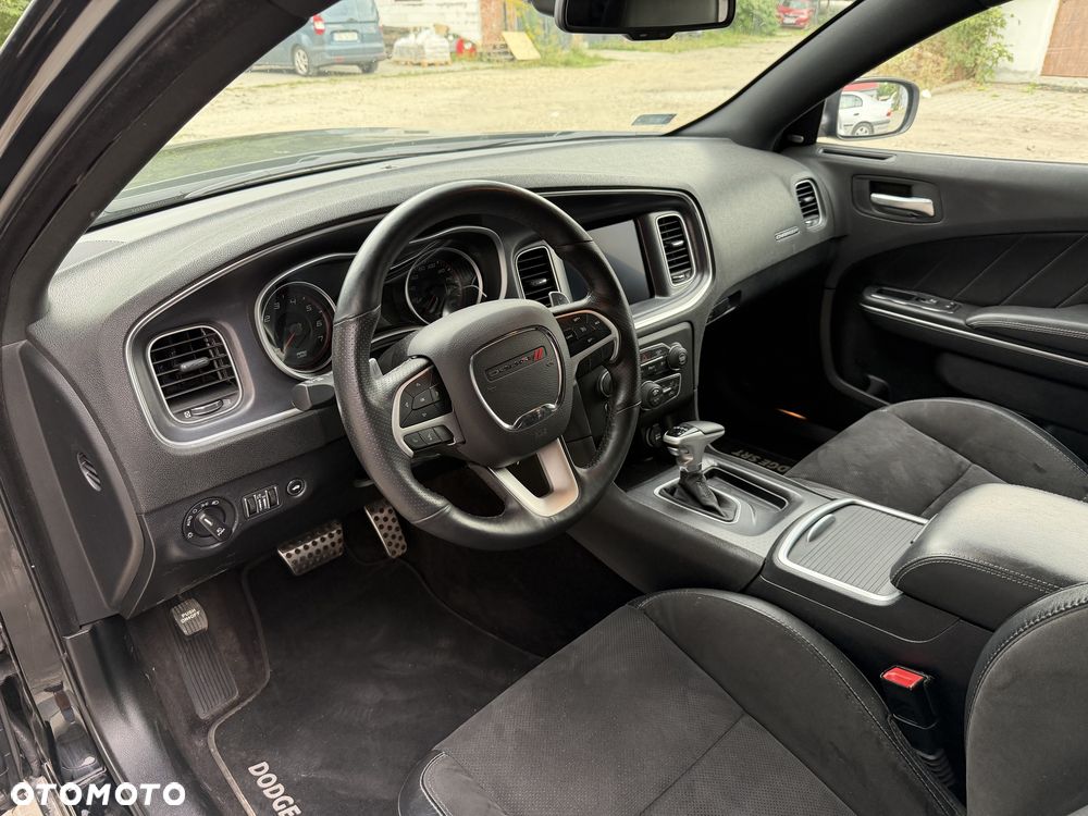 Dodge Charger - 4