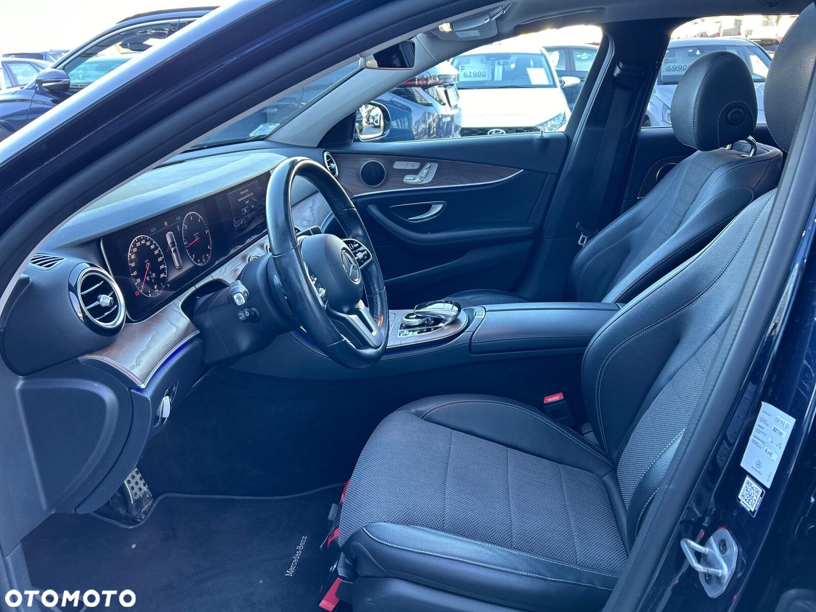 Mercedes-Benz Klasa E 220 d 4-Matic 9G-TRONIC - 16
