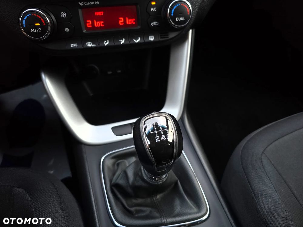Kia Ceed 1.4 CVVT Spirit - 30