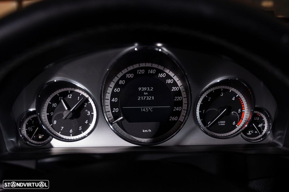 Mercedes-Benz E 250 CDi BlueEfficiency - 16