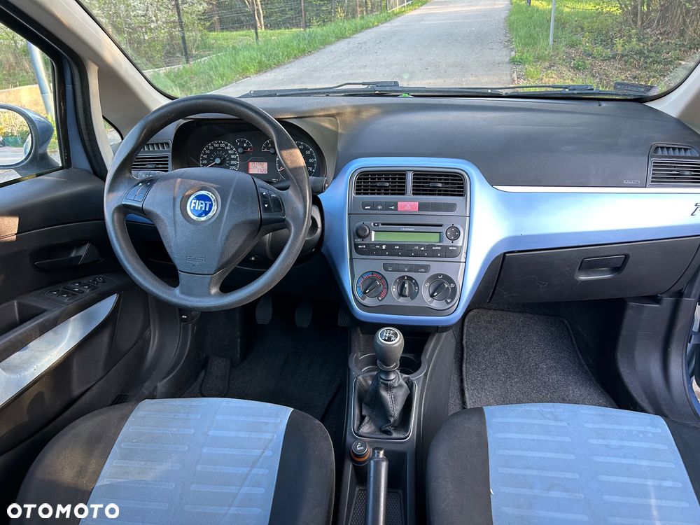Fiat Grande Punto Actual 1.4 8V Estiva Blue&Me - 7