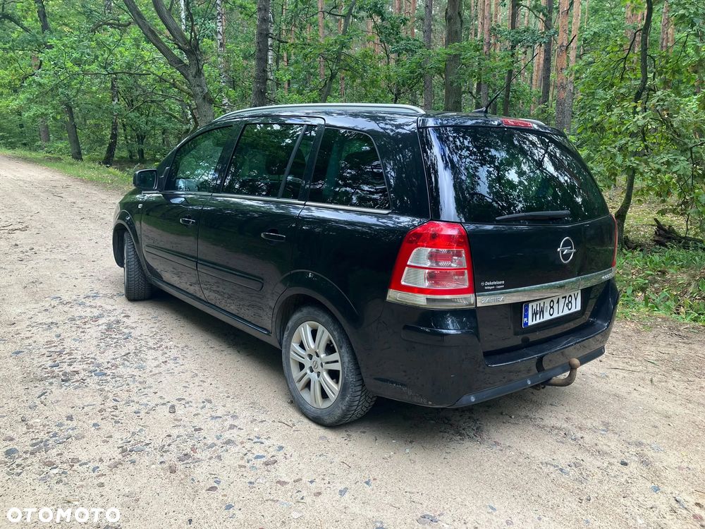 Opel Zafira 1.7 CDTI Cosmo - 3