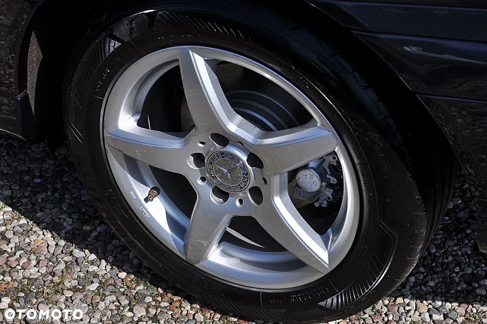 Mercedes-Benz Klasa C 200 Kompressor Automatik Classic Sport Edition + - 36