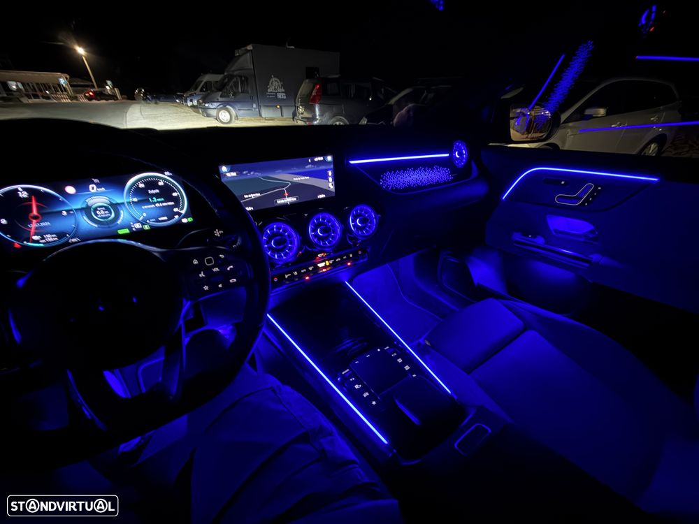 Mercedes-Benz EQA 300 4Matic Edition 1 - 21