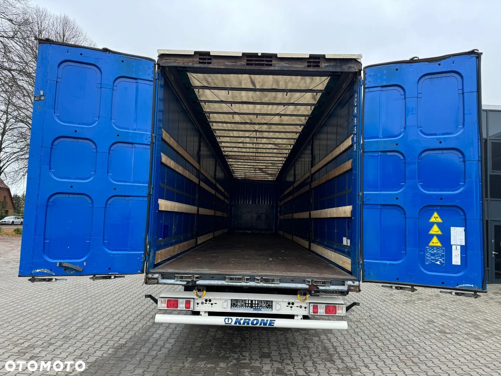 Krone SD Firanka Certyfikat XL, Dach podnoszony - 11