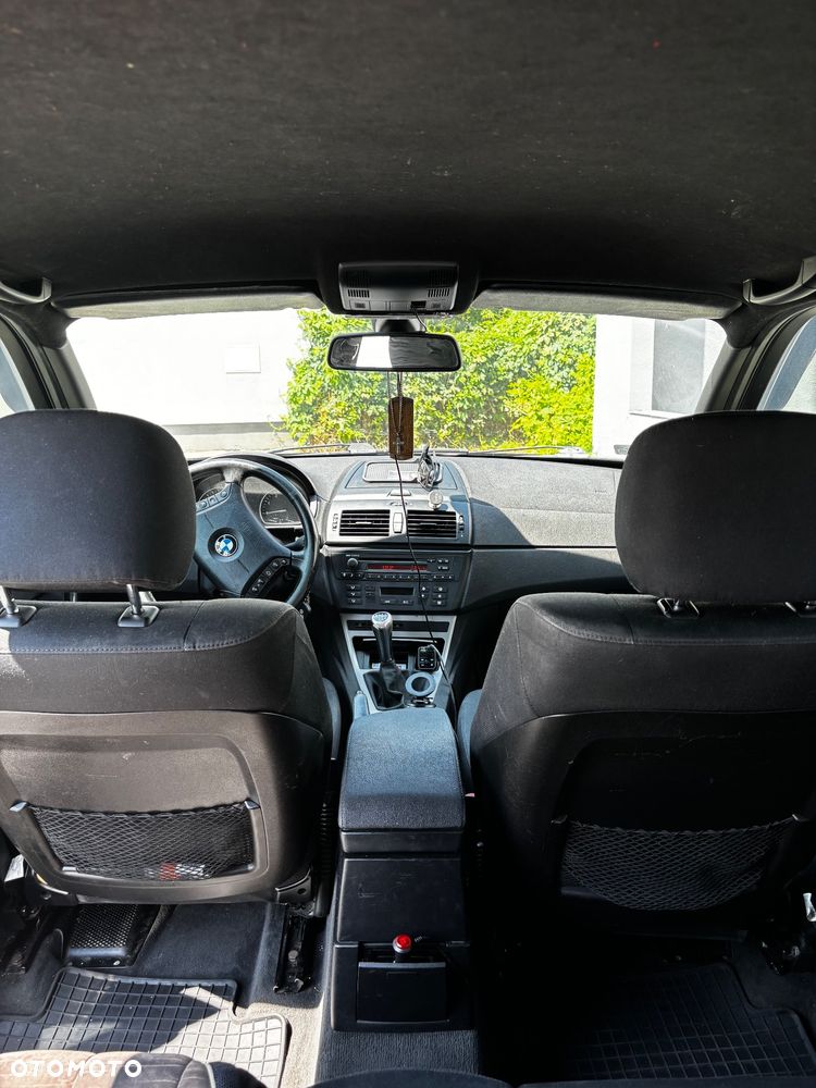 BMW X3 2.0d - 10