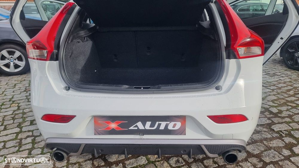 Volvo V40 2.0 D2 R-Design - 22