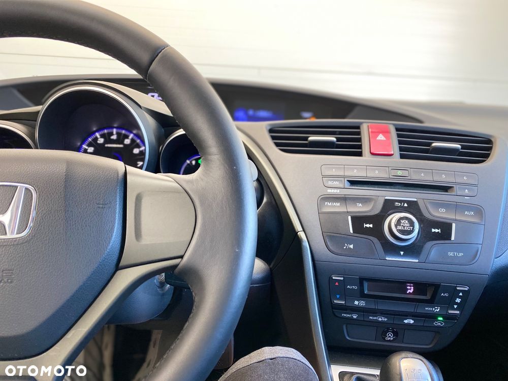 Honda Civic 1.4 Comfort - 23