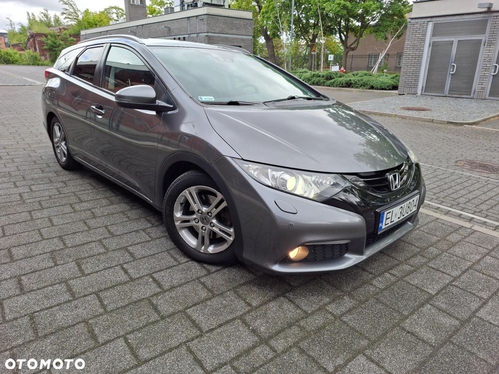 Honda Civic 1.8 i-VTEC Automatik Executive - 2
