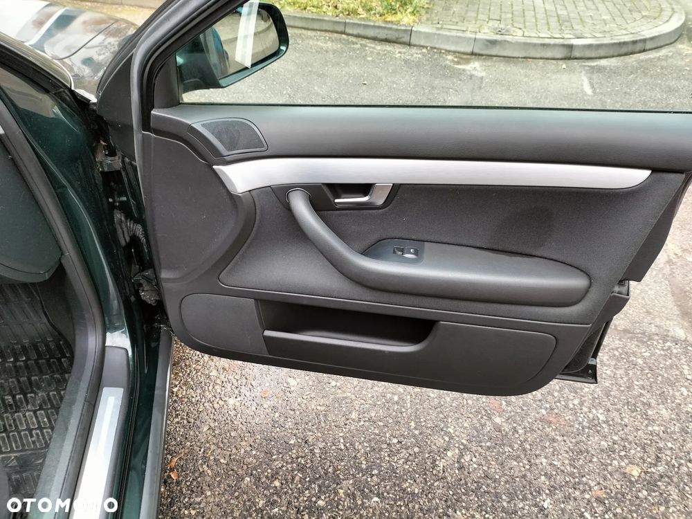 Audi A4 Avant 1.8 T quattro - 12