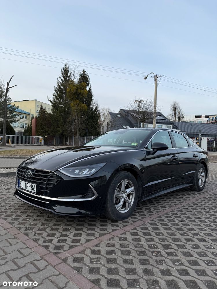 Hyundai Sonata - 1