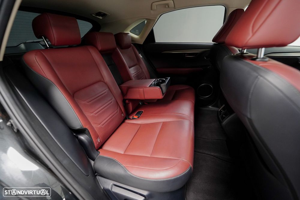 Lexus NX 300h Executive Plus 4WD - 27