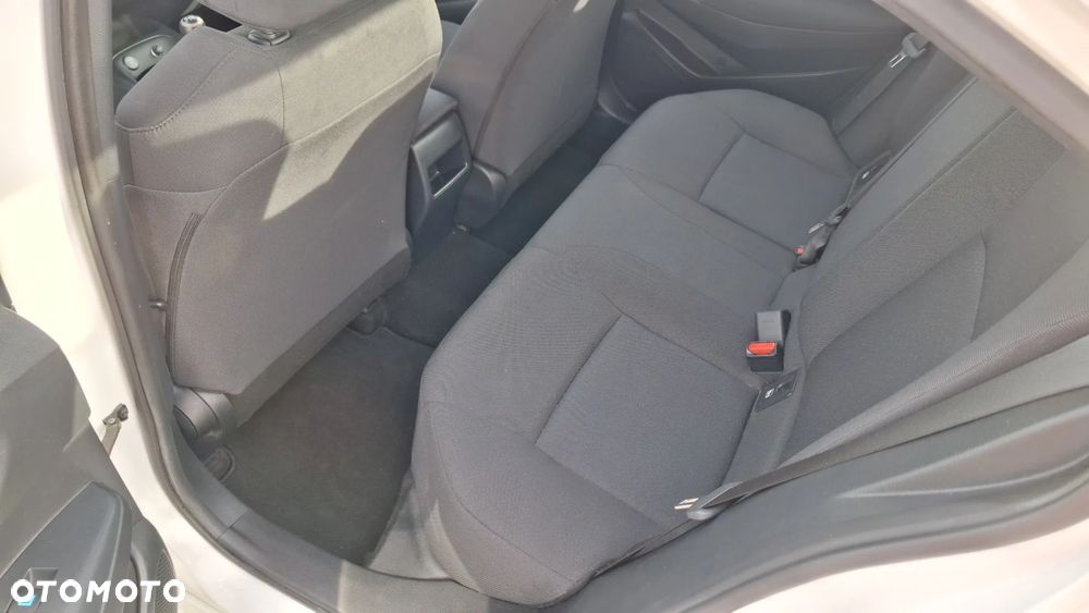 Toyota Corolla 1.6 Active - 14