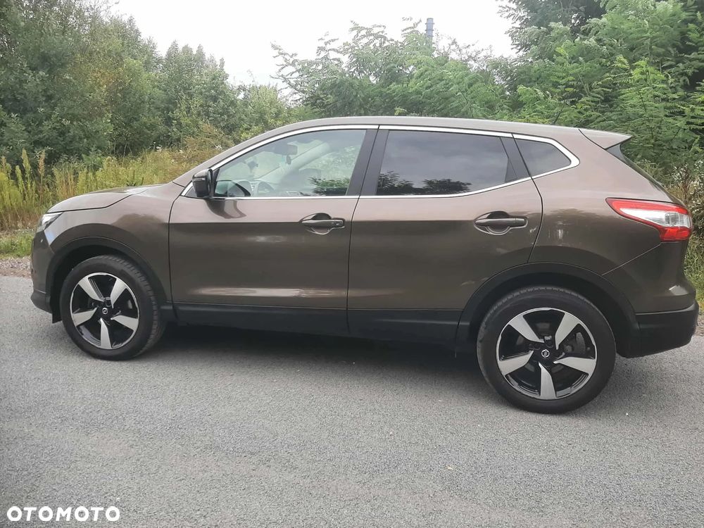 Nissan Qashqai 1.6 DIG-T N-Connecta - 6