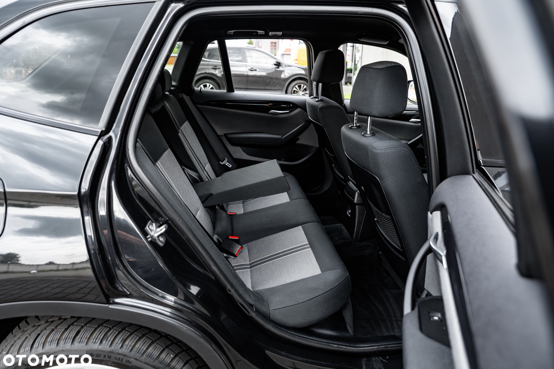 BMW X1 xDrive28i - 8