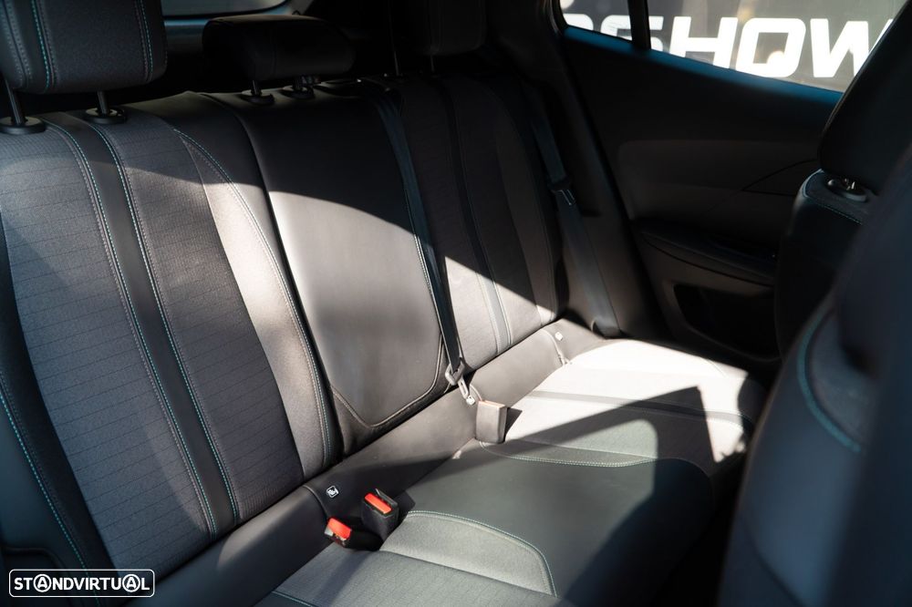 Peugeot 2008 1.2 PureTech Allure - 11