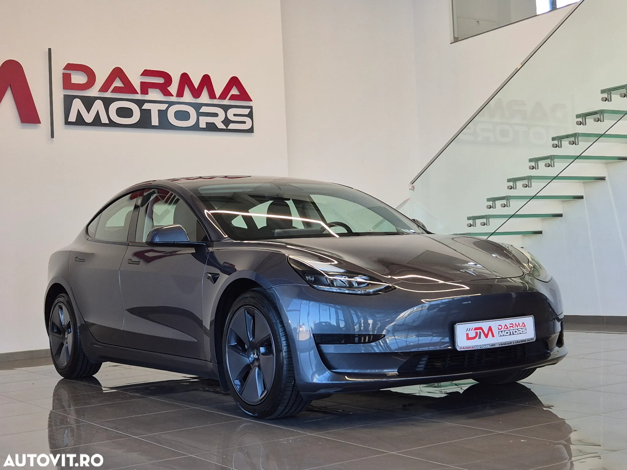 Tesla Model 3 Standard Reichweite Plus Hinterradantrieb - 2