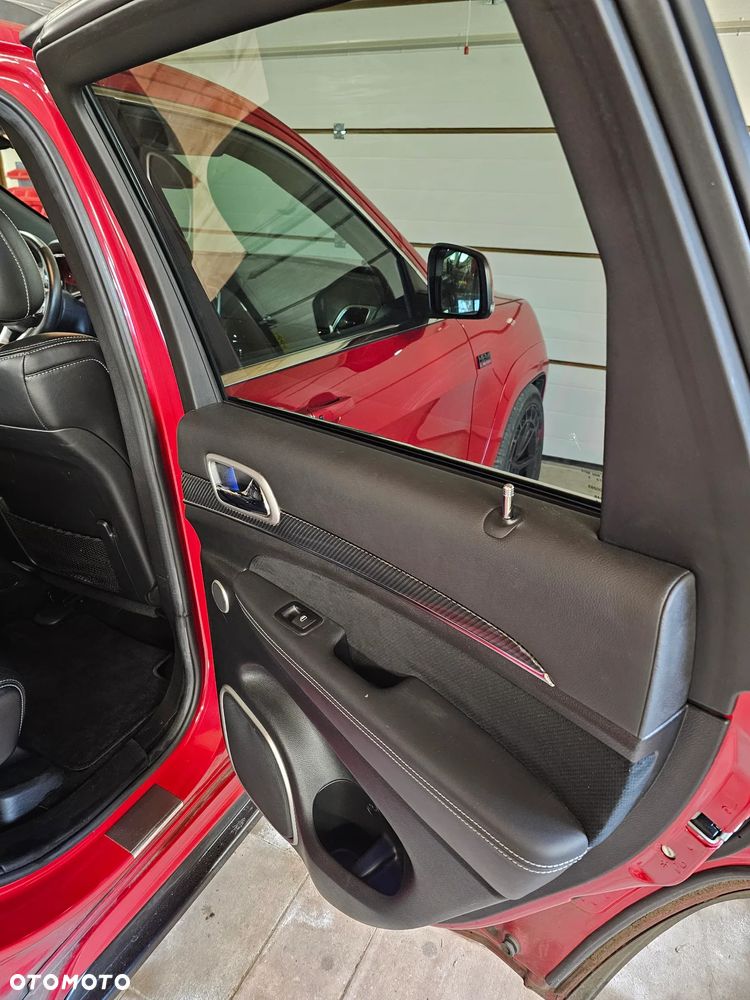 Jeep Grand Cherokee 6.4 V8 SRT8 - 17