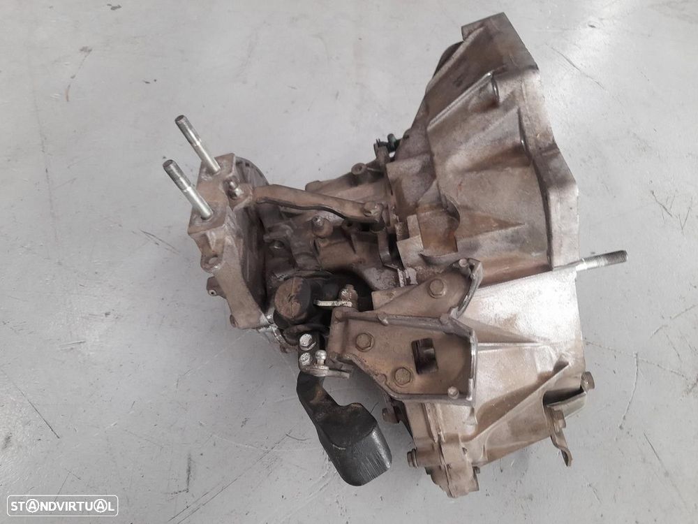 CAIXA VELOCIDADES FIAT LINEA 2008 - 4