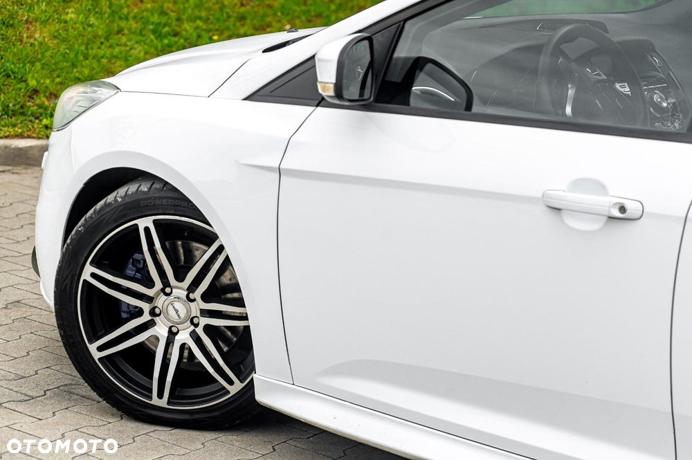 Ford Focus - 9