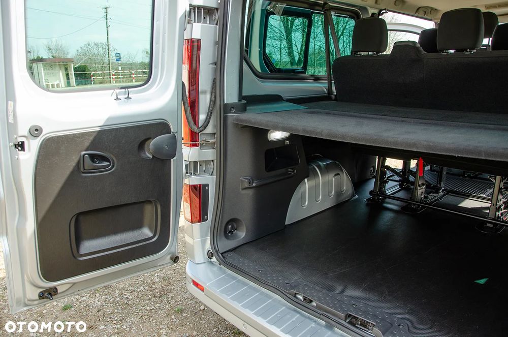 Renault Trafic 2.0 dCi EDC - 19