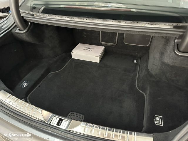 Bentley Flying Spur W12 - 33