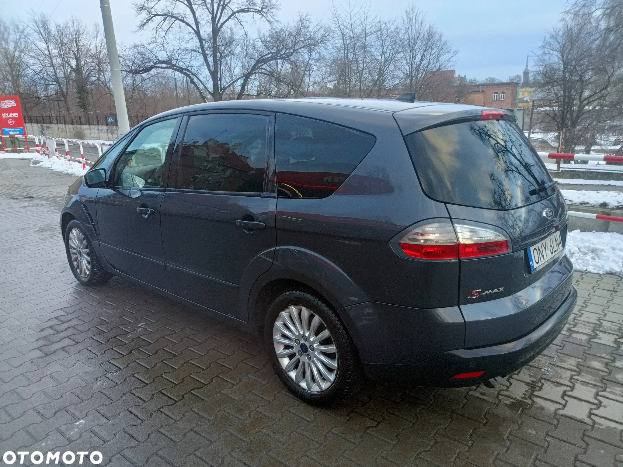 Ford S-Max 2.0 TDCi Trend - 11