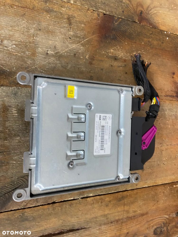 MERCEDES 205 222  wzmacniacz A 2229004511 - 2