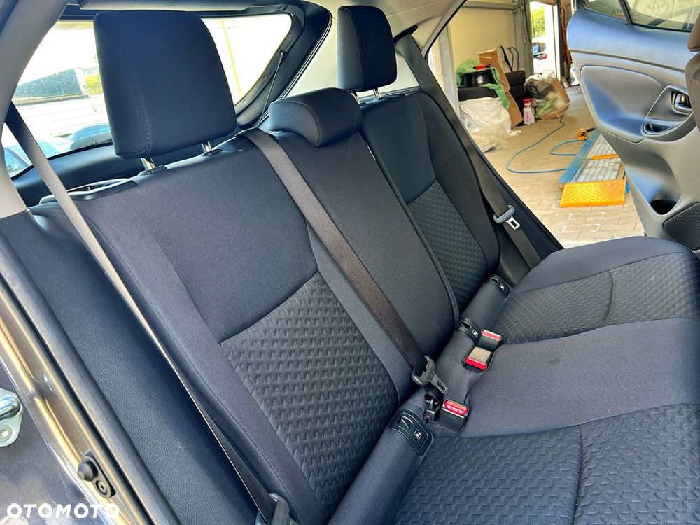 Toyota Yaris Cross Hybrid 1.5 Comfort - 17