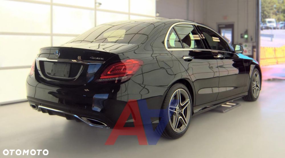 Mercedes-Benz Klasa C 300 4Matic 9G-TRONIC AMG Line - 8