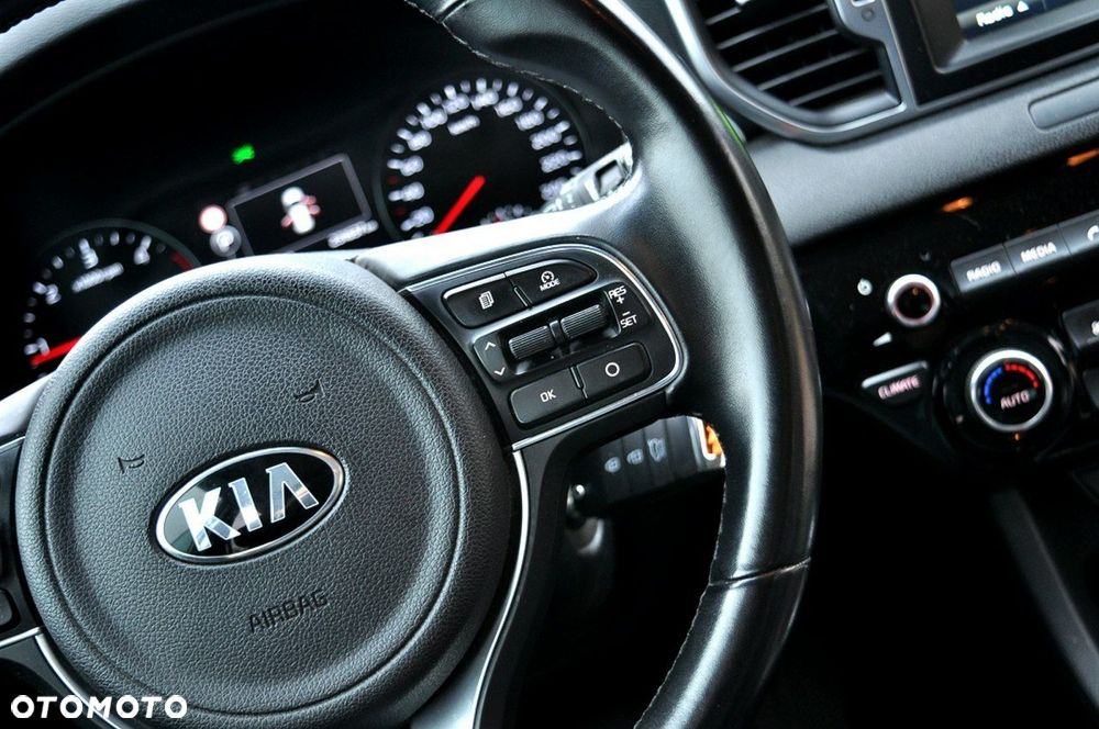 Kia Sportage 2.0 CRDI 4WD Automatik Dream-Team Edition - 14