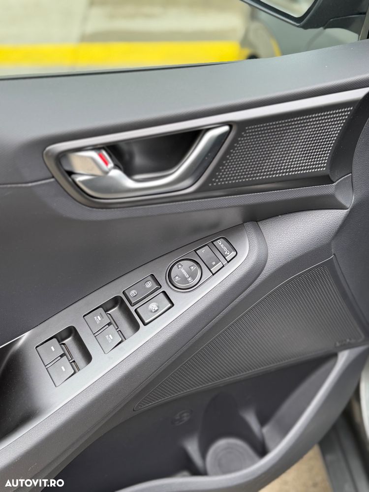 Hyundai IONIQ 1.6 141CP Exclusive - 12