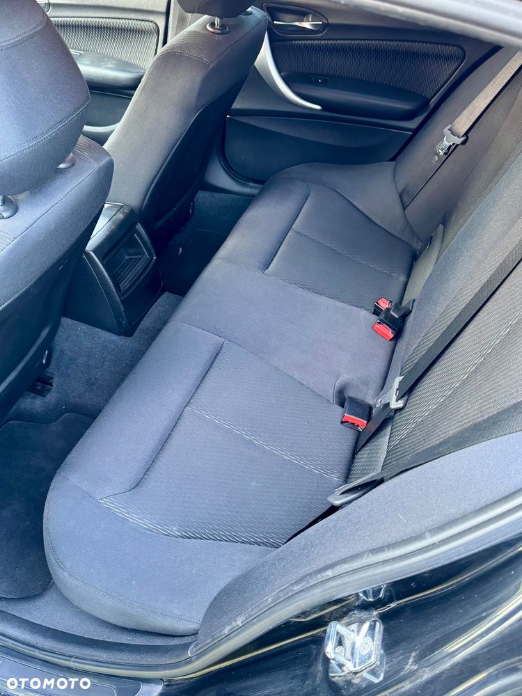BMW Seria 1 116i - 11