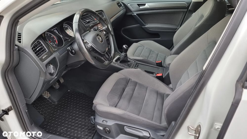 Volkswagen Golf 1.4 TSI (BlueMotion Technology) Comfortline - 32