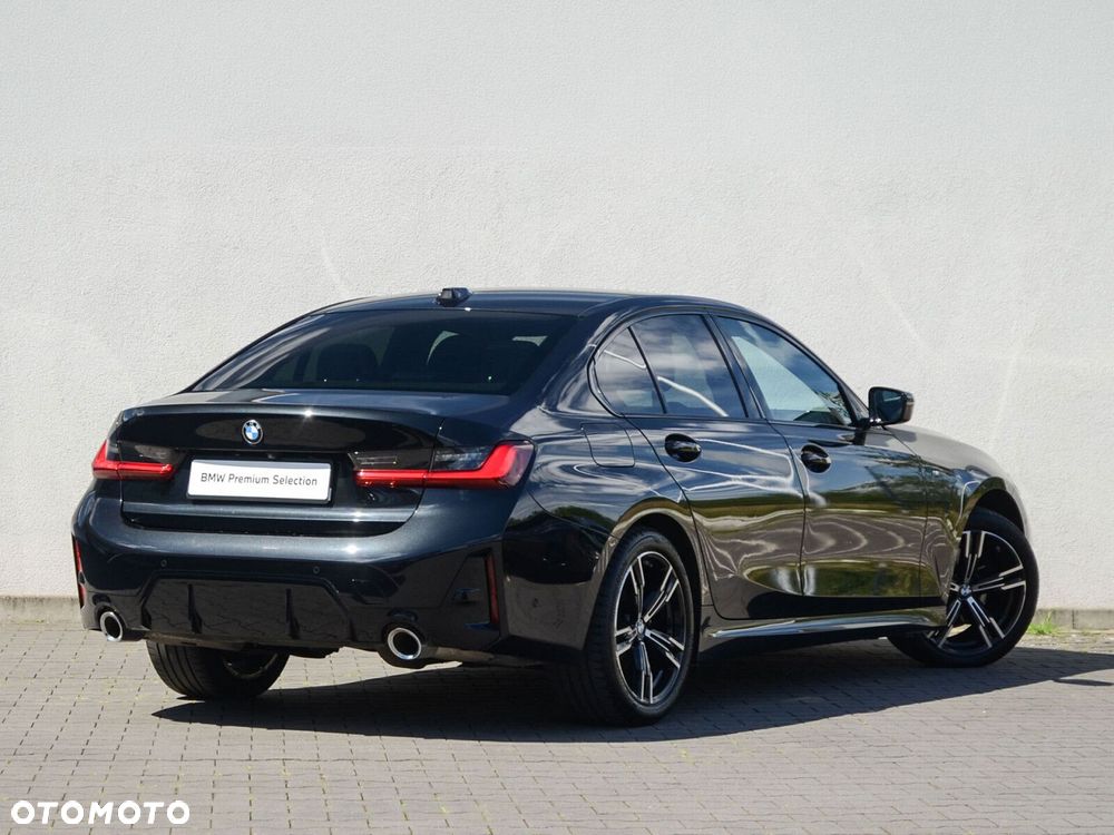 BMW Seria 3 320d xDrive mHEV M Sport - 3