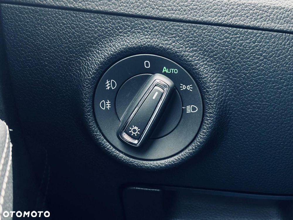 Skoda Superb 2.0 TDI SCR 4x4 Sportline DSG - 34