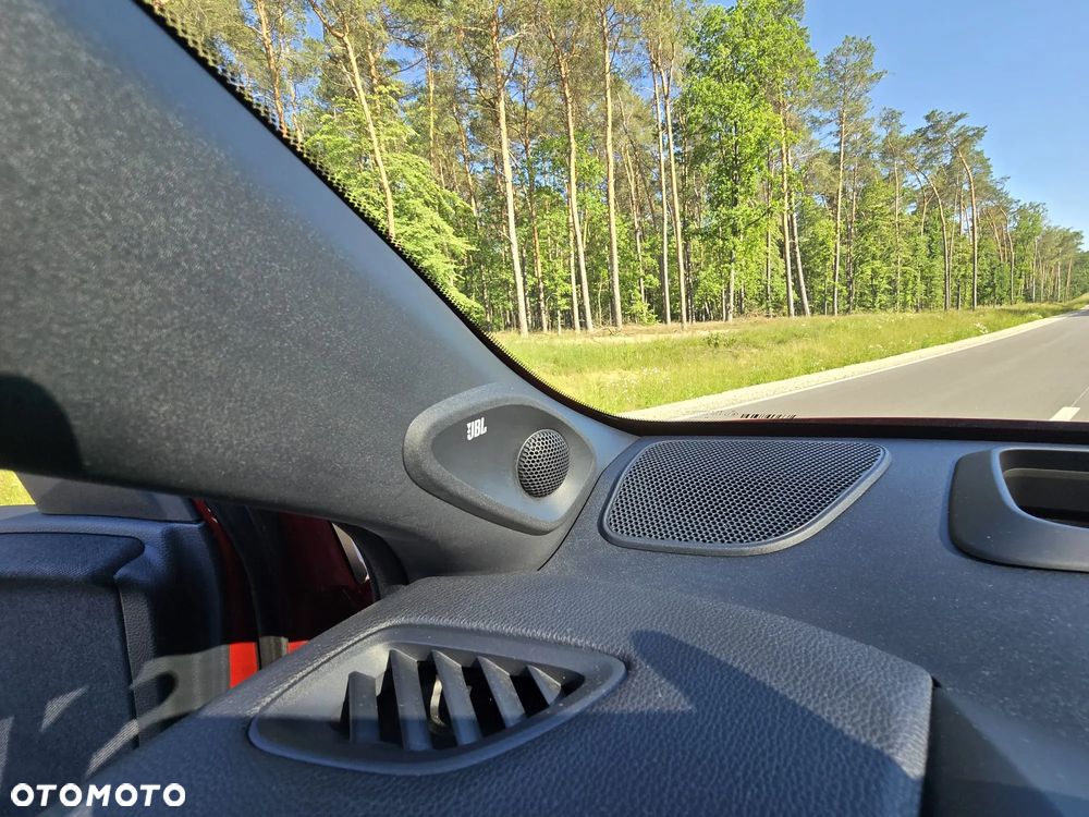 Toyota Yaris Hybrid 1.5 GR Sport - 14