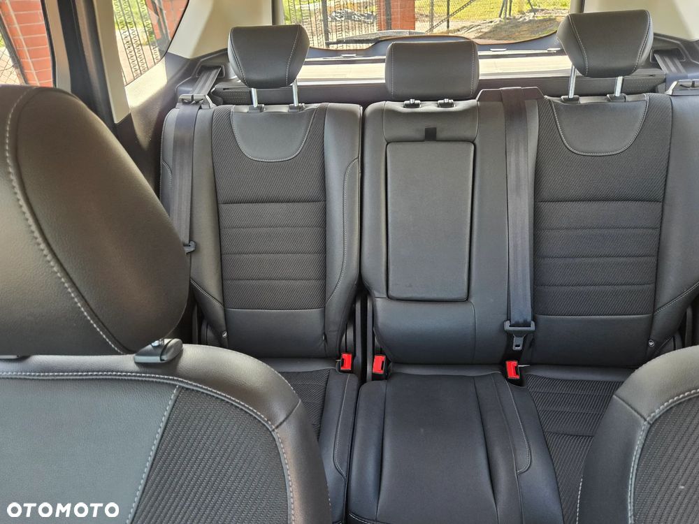 Ford Kuga 2.0 TDCi 4x4 Titanium - 24