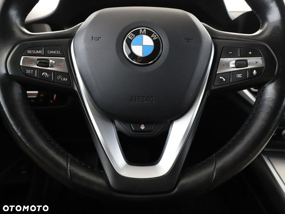 BMW Seria 3 318d MHEV Advantage - 22
