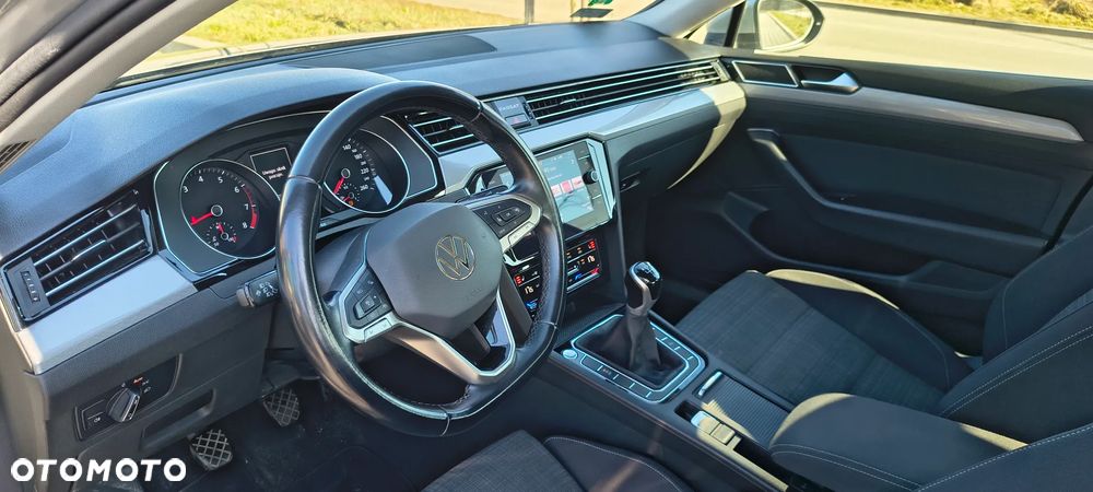 Volkswagen Passat 1.5 TSI EVO Business - 15