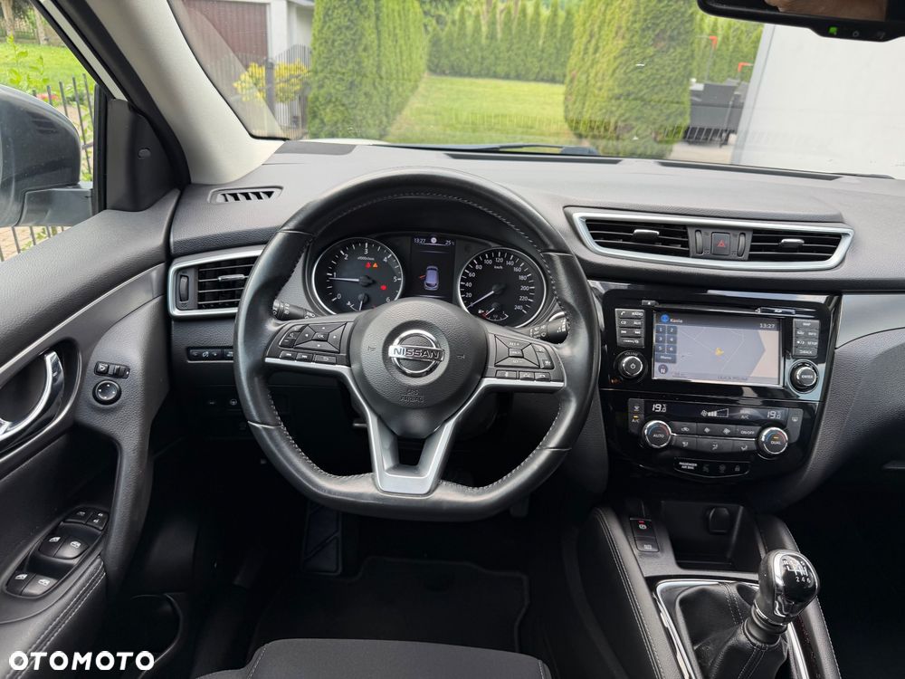 Nissan Qashqai 1.5 dCi N-Connecta - 9
