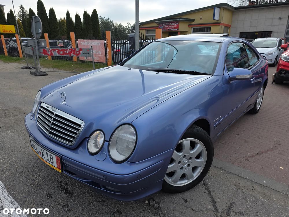 Mercedes-Benz CLK - 6