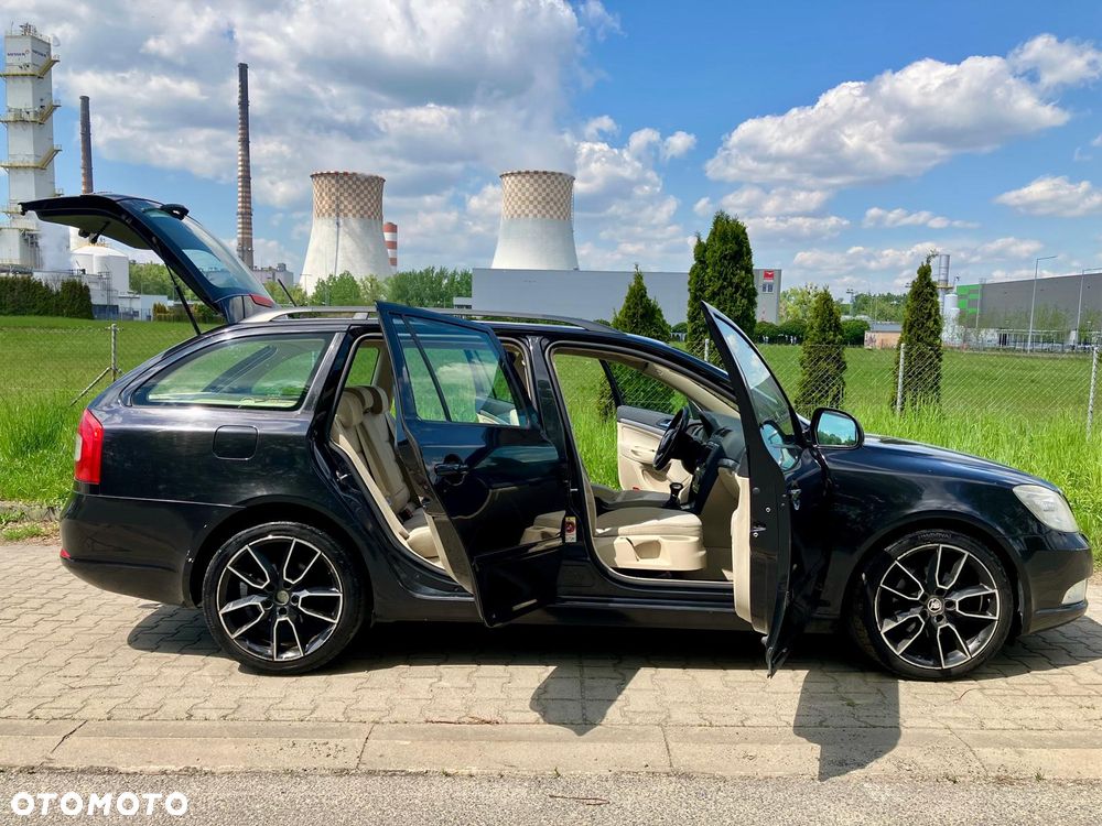 Skoda Octavia 2.0 TDI Elegance DSG - 7