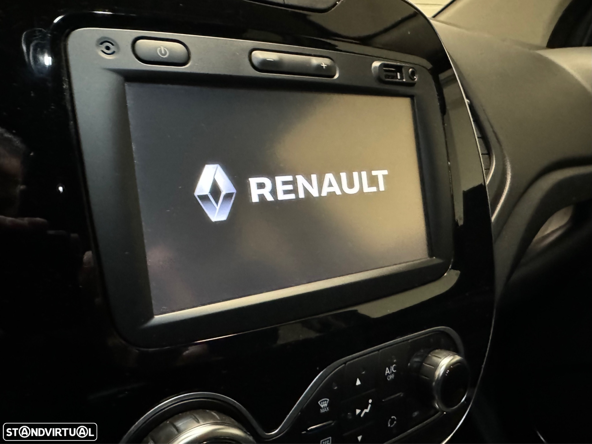 Renault Captur 1.5 dCi Exclusive - 11