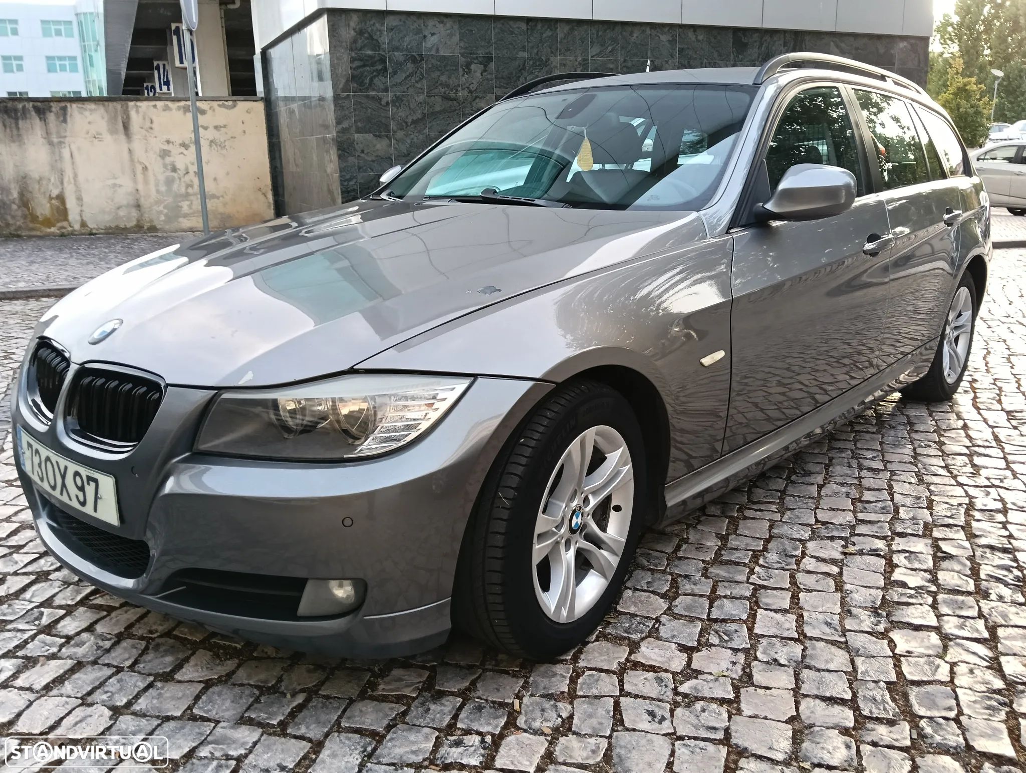 BMW 318 d Touring Navigation - 1