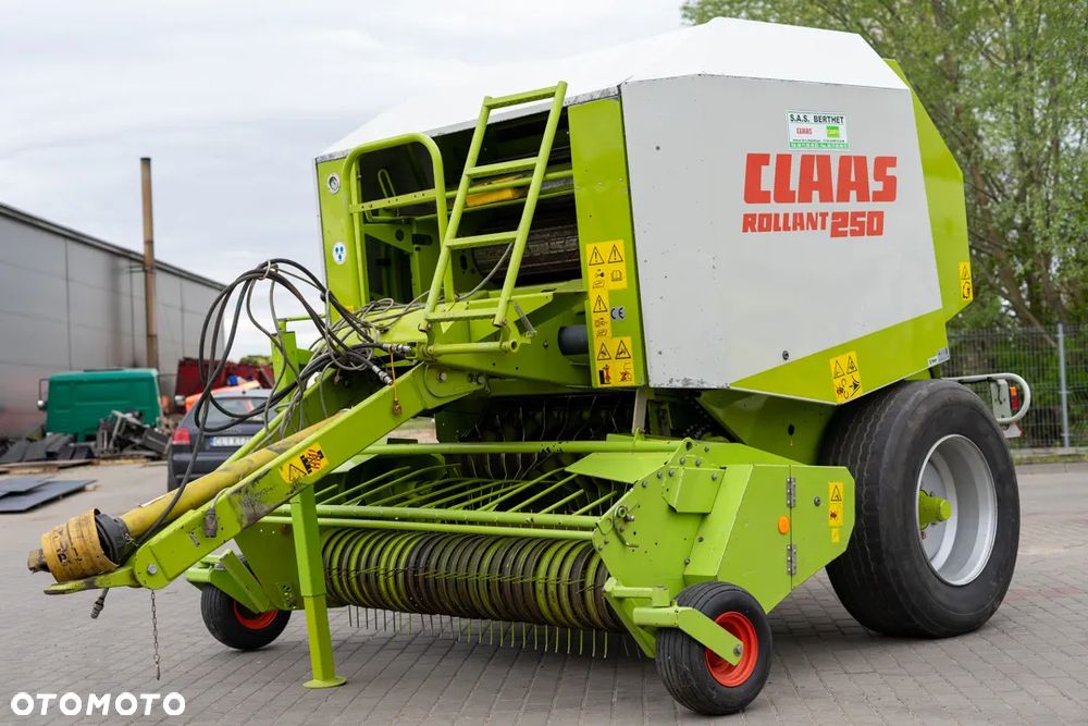 Claas CLAAS ROLLANT 250 Stan Idealny Posiadam wiele maszyn Prasa Ciągnik Rozrzutnik - 12