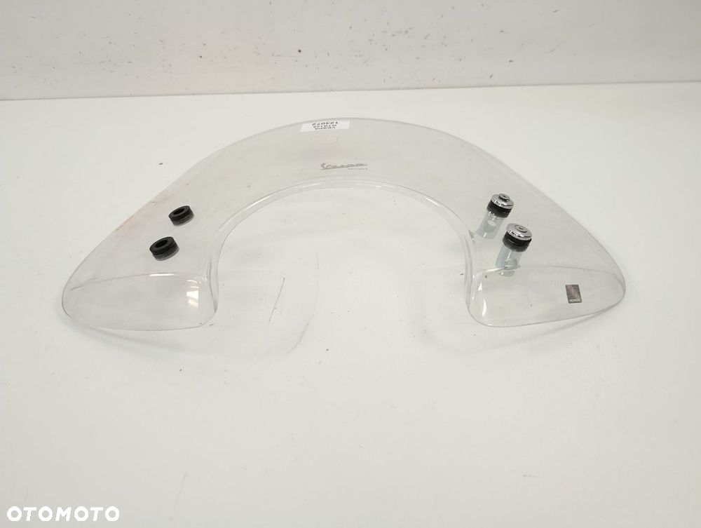 PIAGGIO VESPA GTS 125 SZYBA - 2